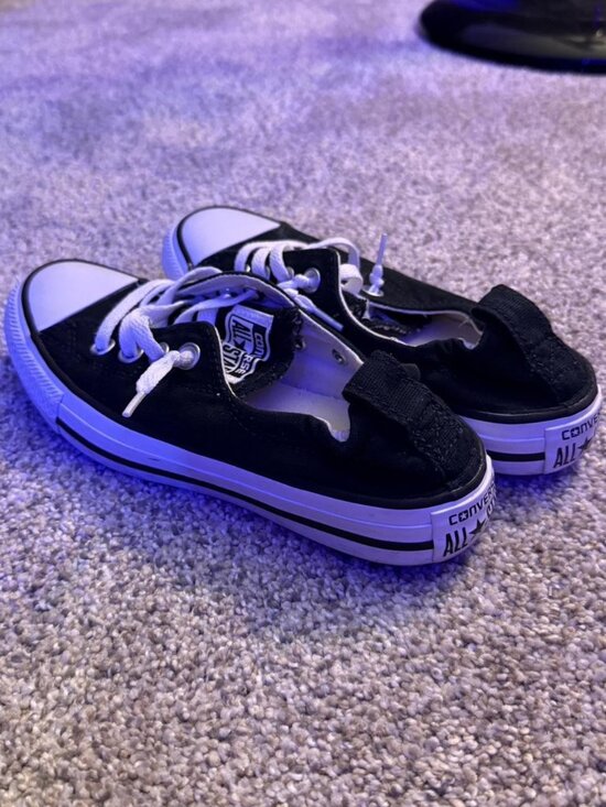 Converse - Picture 2 of 2